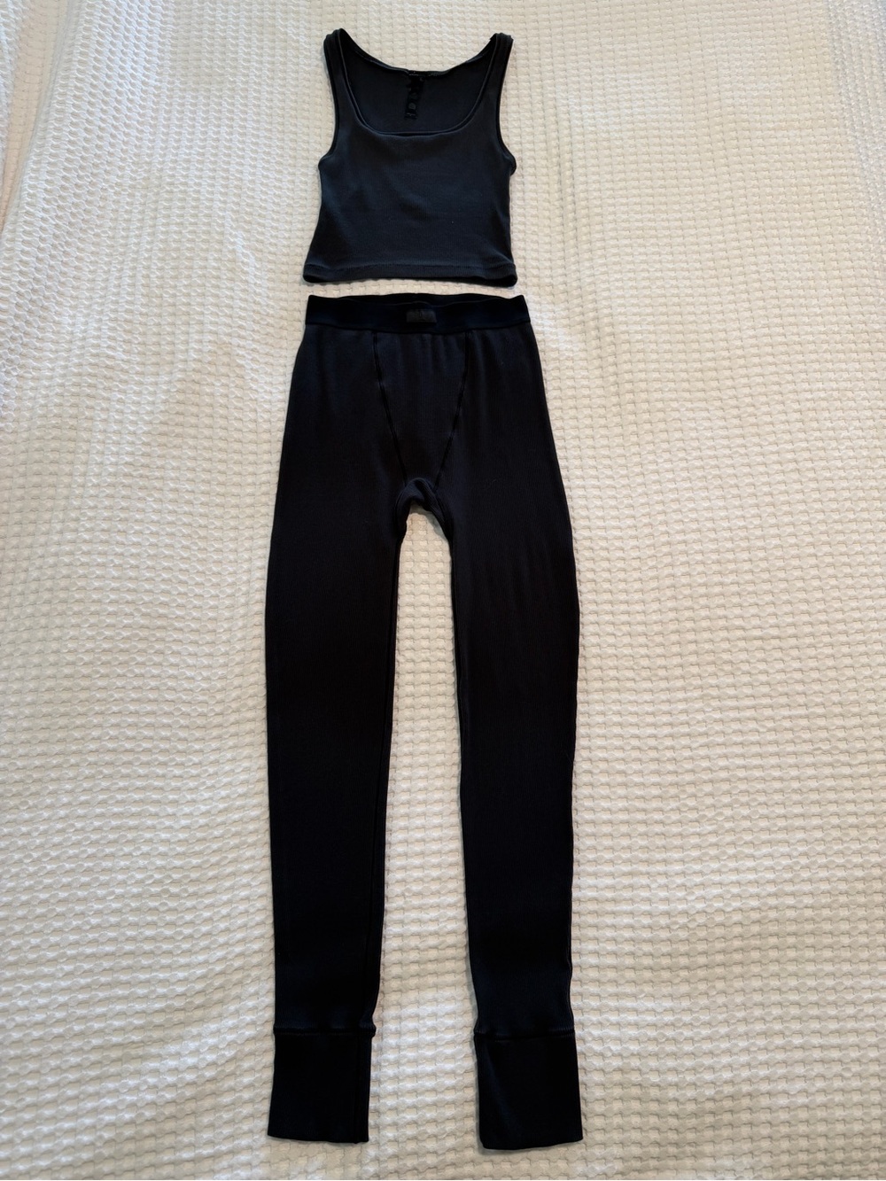 Skims Ribbed Set Size Small Black - Picture 2 of 13